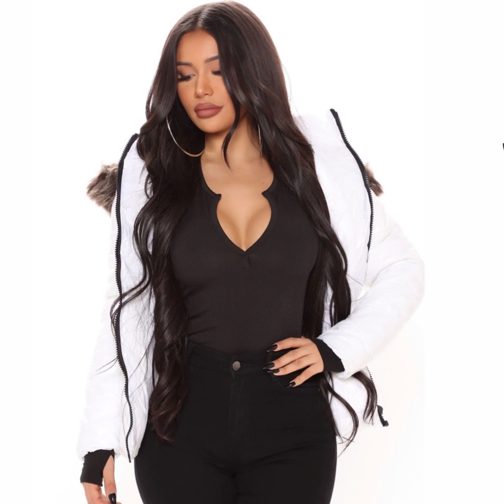 Fashion Nova Meant to Stand Out Puffer
Jacket - White - L